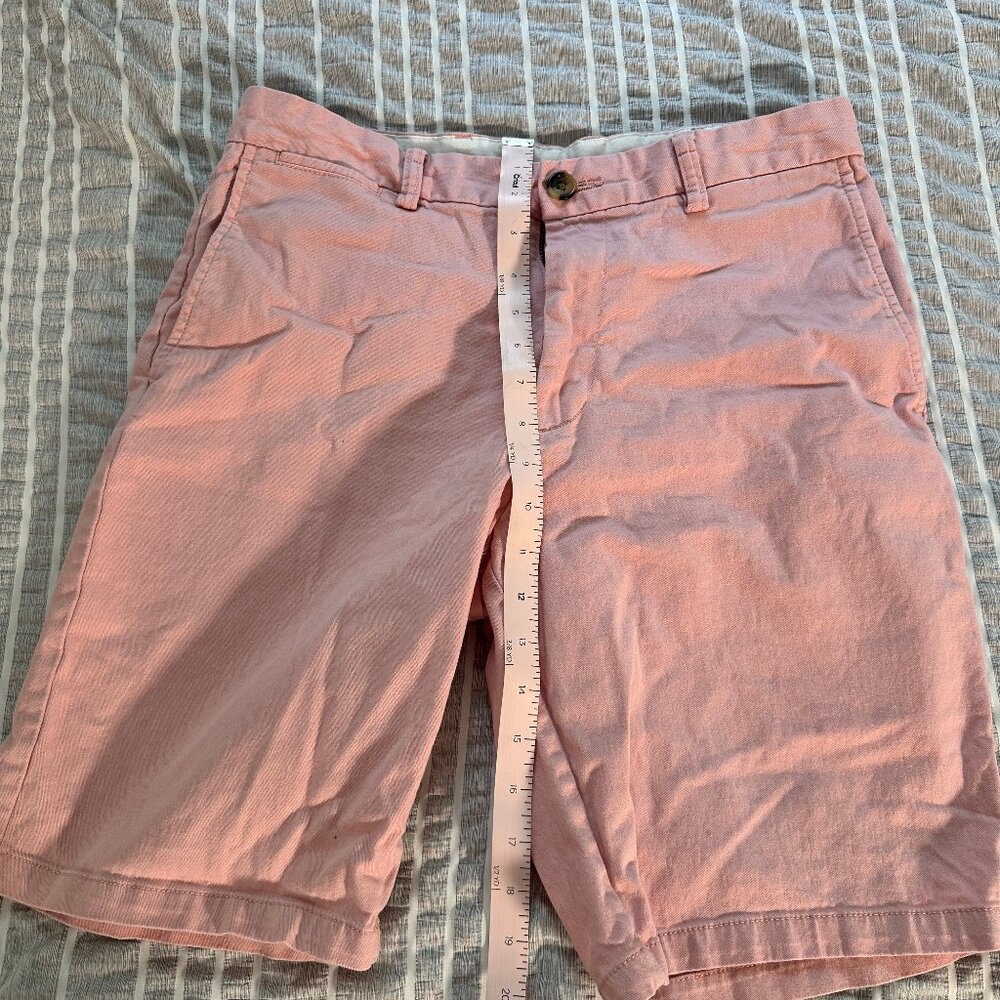 Old Navy Ultimate-Slim Shorts (W31)